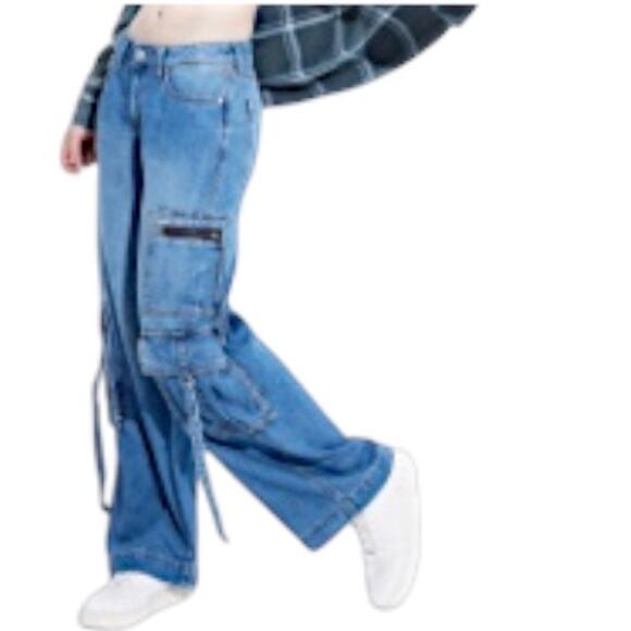 Women's Mid-Rise Wide Leg Cargo Baggy Pants - Wild Fable™ Medium Wash 10/31 New - Picture 1 of 4